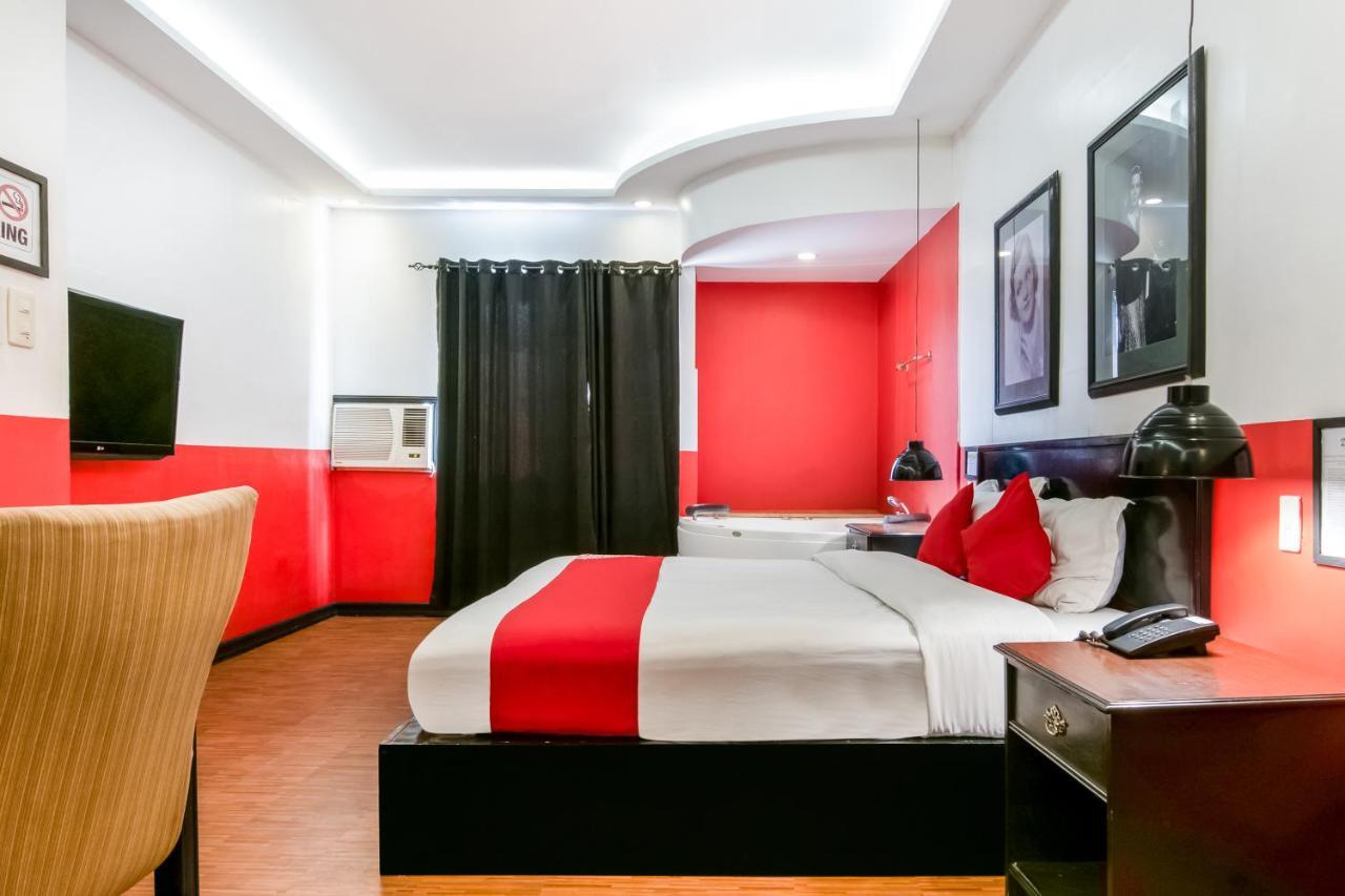Oyo 432 Diamondwood Hotel อังเฮเลส ภายนอก รูปภาพ